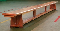 скамейка гимнастическая polsport 450х25х30см деревянные ножки